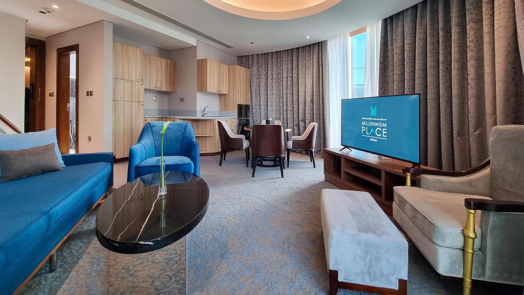 Millennium Place Ad Dawhah Esterno foto A suite at the hotel